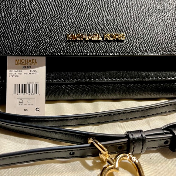 🔥NWT MICHAEL KORS BLACK STAFFAINO CONVERTIBLE CROSSBODY!🔥 - Picture 3 of 14